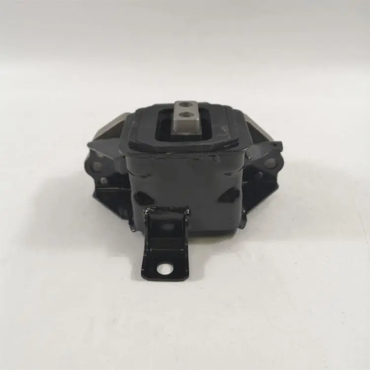 ENGINE MOUNTING
