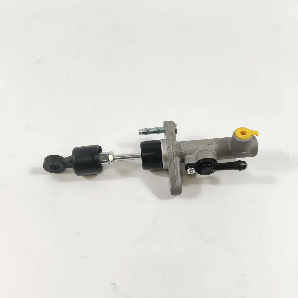 CLUTCH MASTER CYLINDER