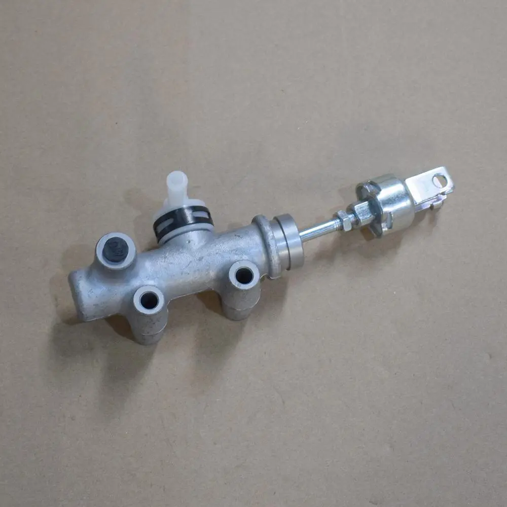 CLUTCH MASTER CYLINDER