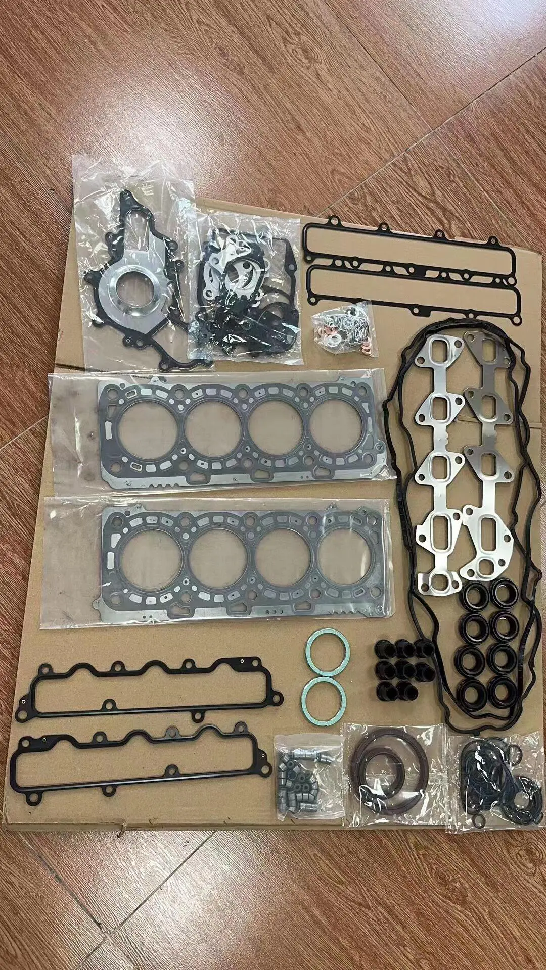 ENGINE OVERHAUL GASKET KITS