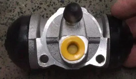 BRAKE CYLINDER