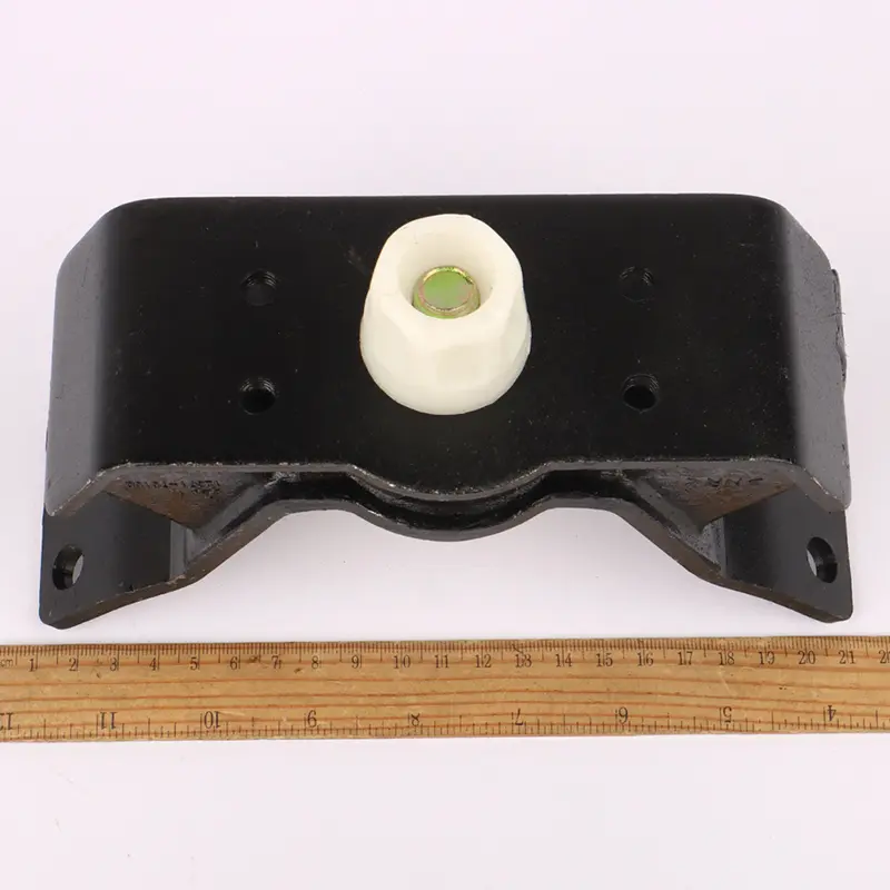 ENGINE MOUNTING INSULATOR