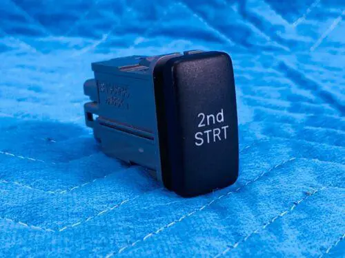 M/T GEARSHIFT BACKUP LAMP SWITCH