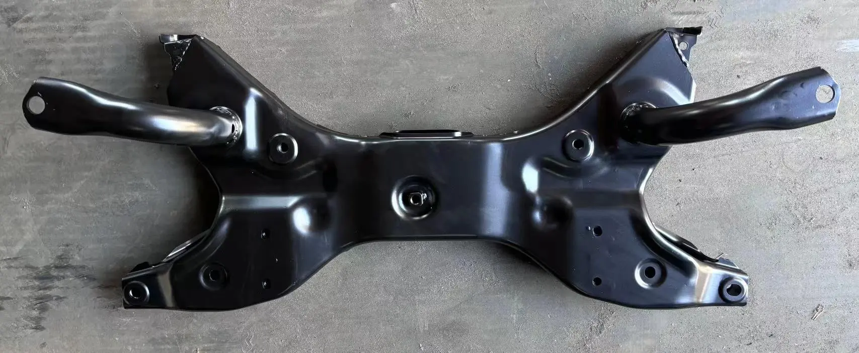 AXLE CROSSMEMBER