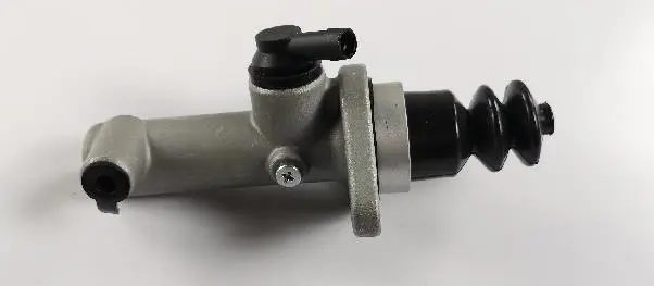 CLUTCH MASTER CYLINDER