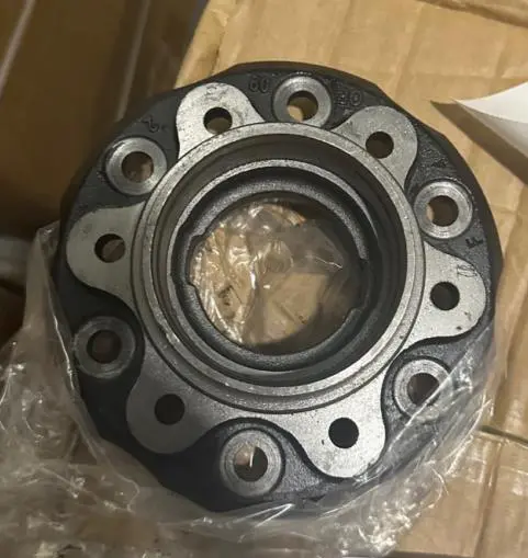 WHEEL HUB