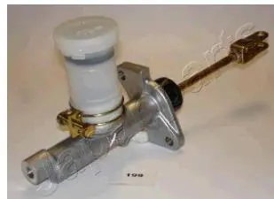 CLUTCH MASTER CYLINDER