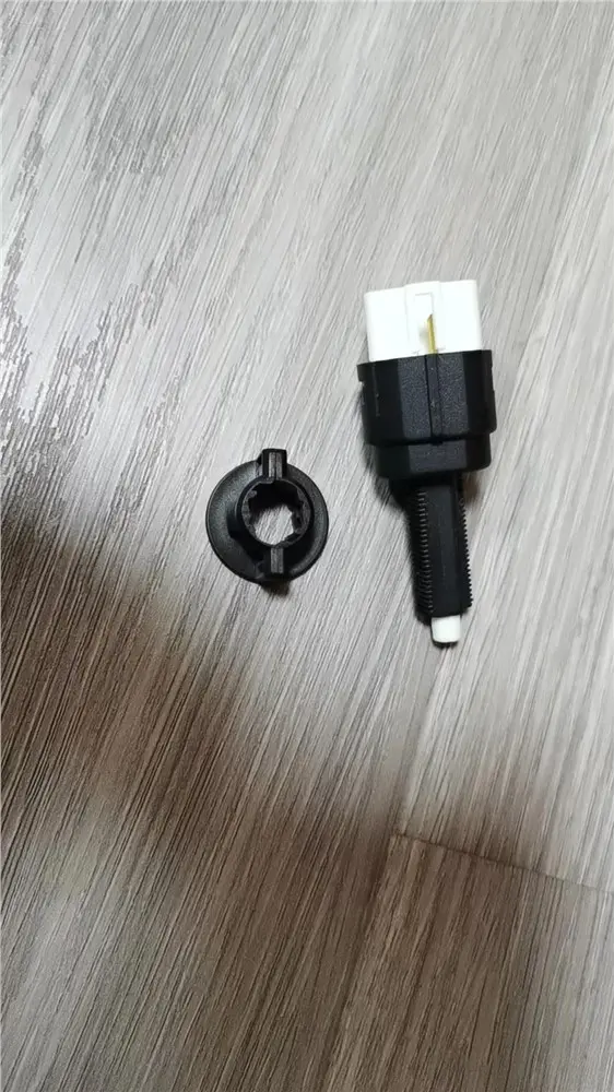 CONTROL SWITCH