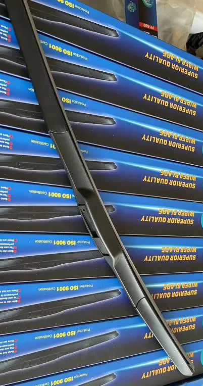 WINDOW WIPER BLADE