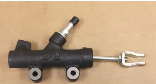 CLUTCH MASTER CYLINDER