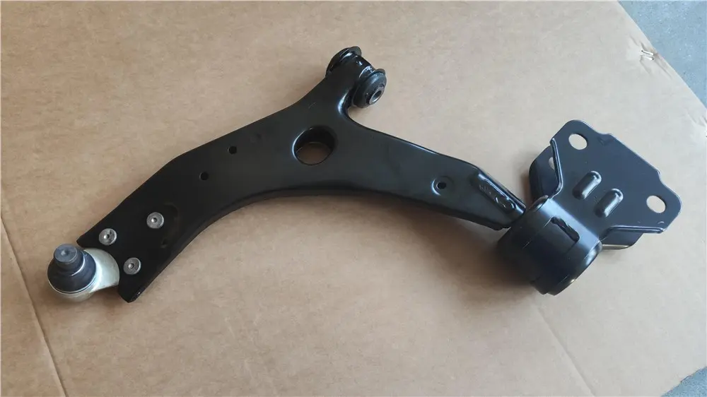 SUSPENSION ARM