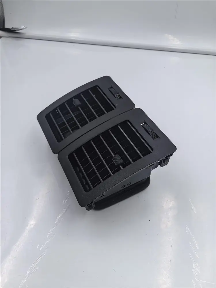 INSTRUMENT PANEL AIR OUTLET