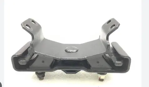 ENGINE MOUNTING INSULATOR