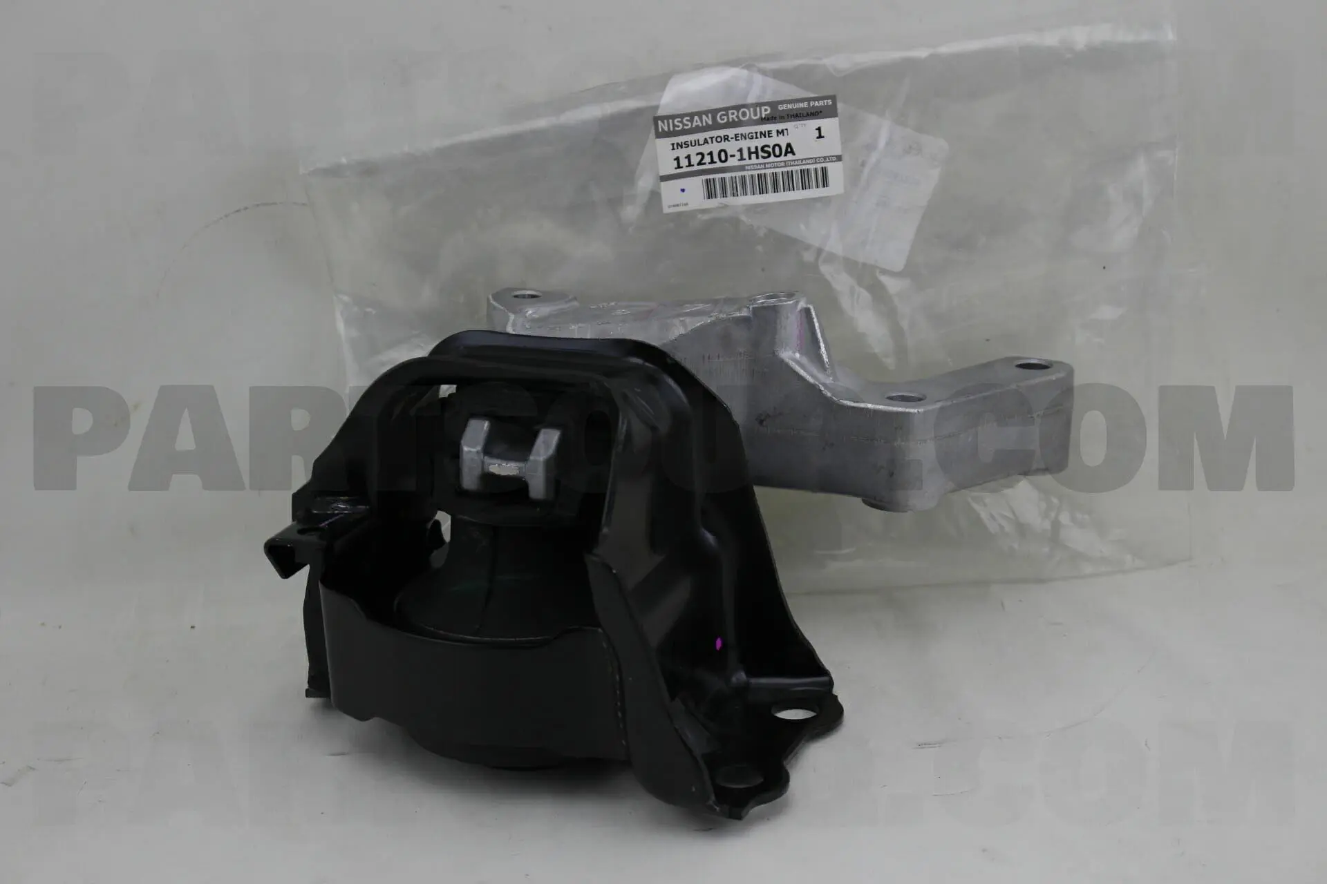 ENGINE MOUNTING INSULATOR