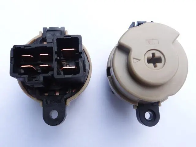 ENGINE STARTING SWITCH