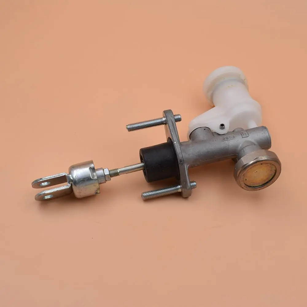 CLUTCH MASTER CYLINDER