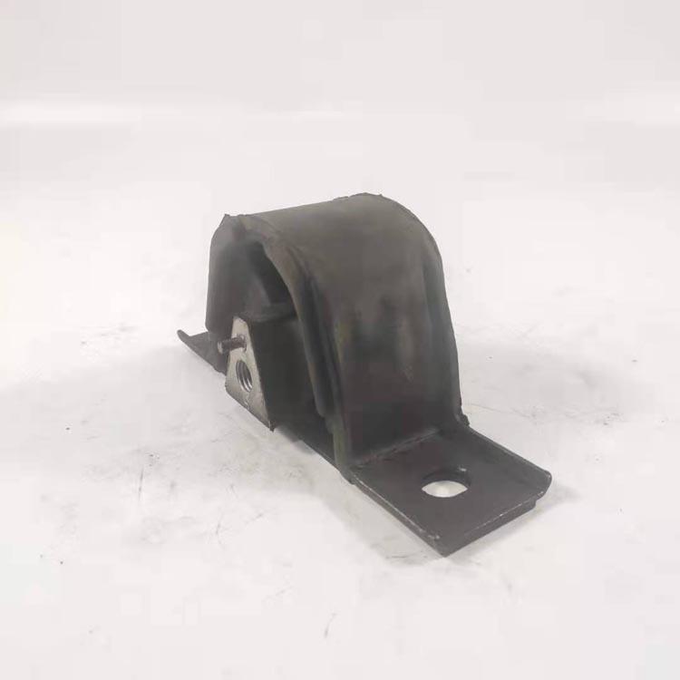 ENGINE MOUNTING