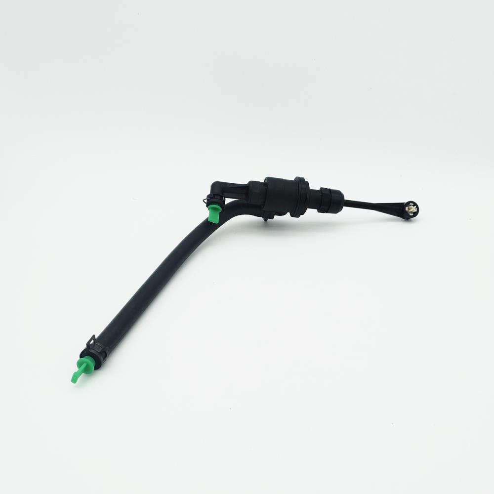 CLUTCH MASTER CYLINDER