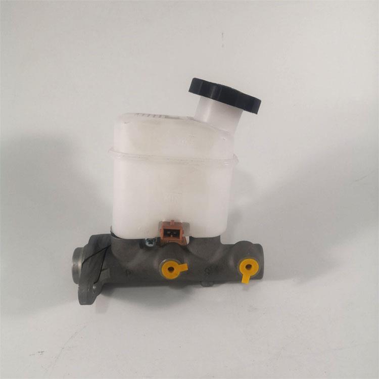 BRAKE MASTER CYLINDER