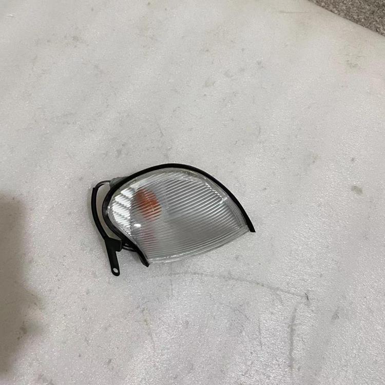 CORNER LAMP