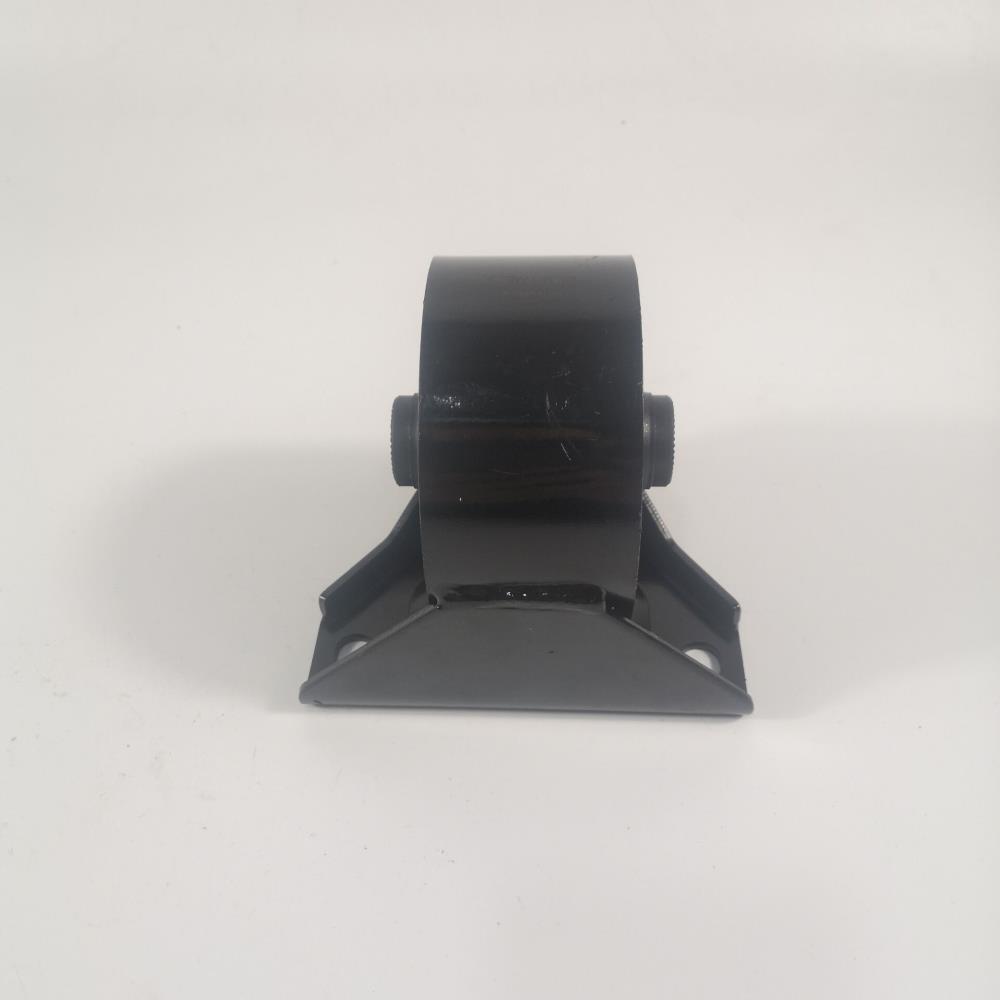 ENGINE MOUNTING