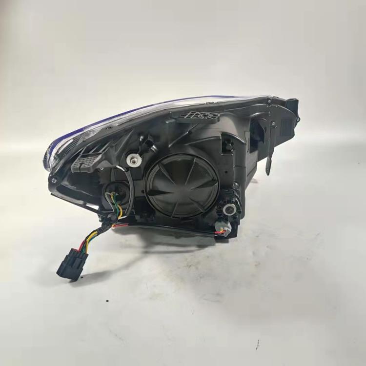 HEAD LAMP