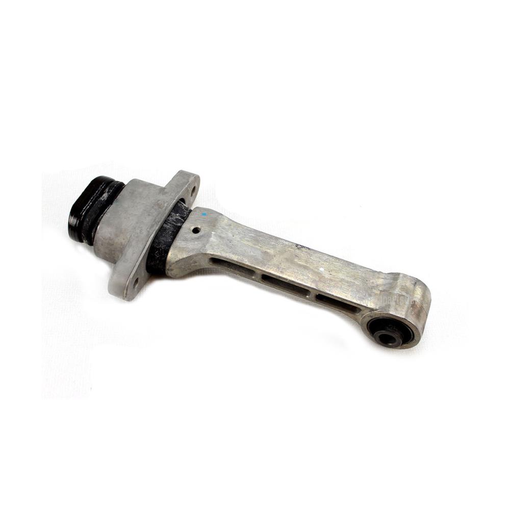 ENGINE MOUNTING