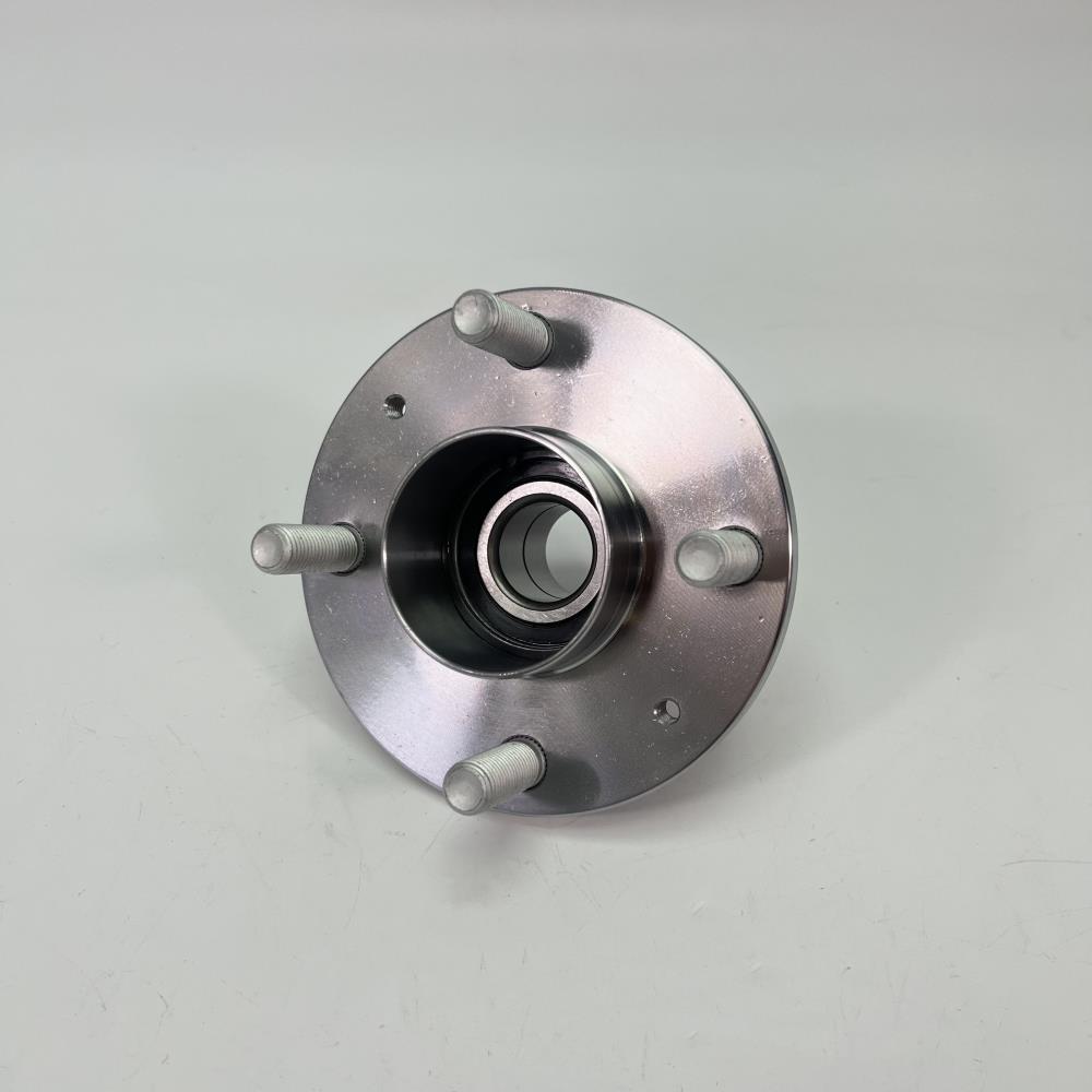 WHEEL HUB